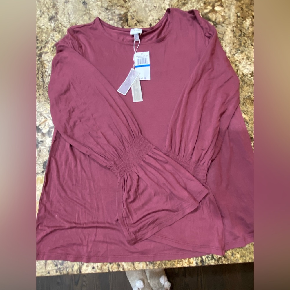 Cupid burgundy blush women’s top XL - smocked detailing on bell sleeves  BNWT